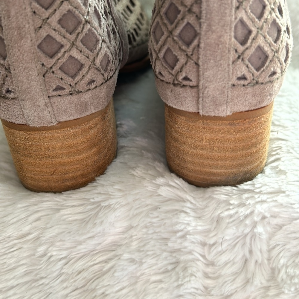 Jeffrey Campbell Taggart Open Weave Booties Size 9 - Picture 7 of 10